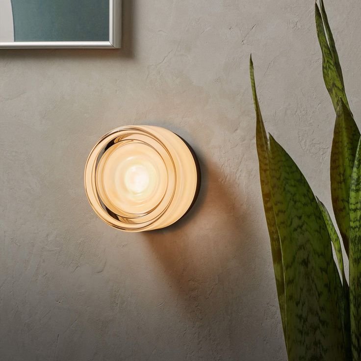 Amber Wall Lamp