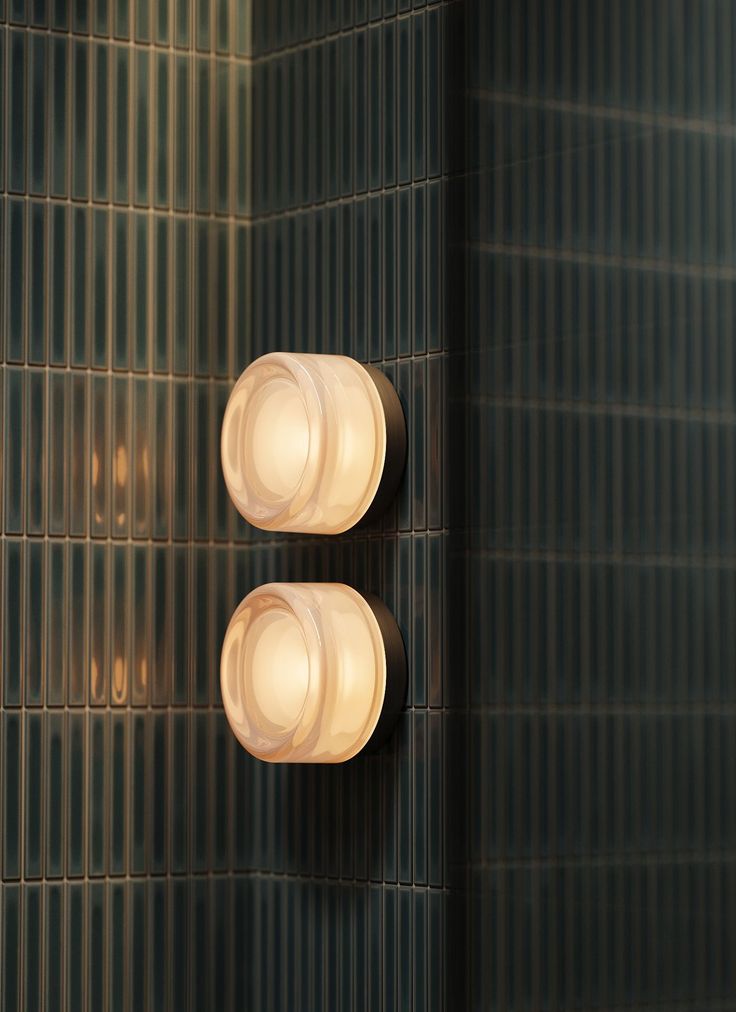 Amber Wall Lamp