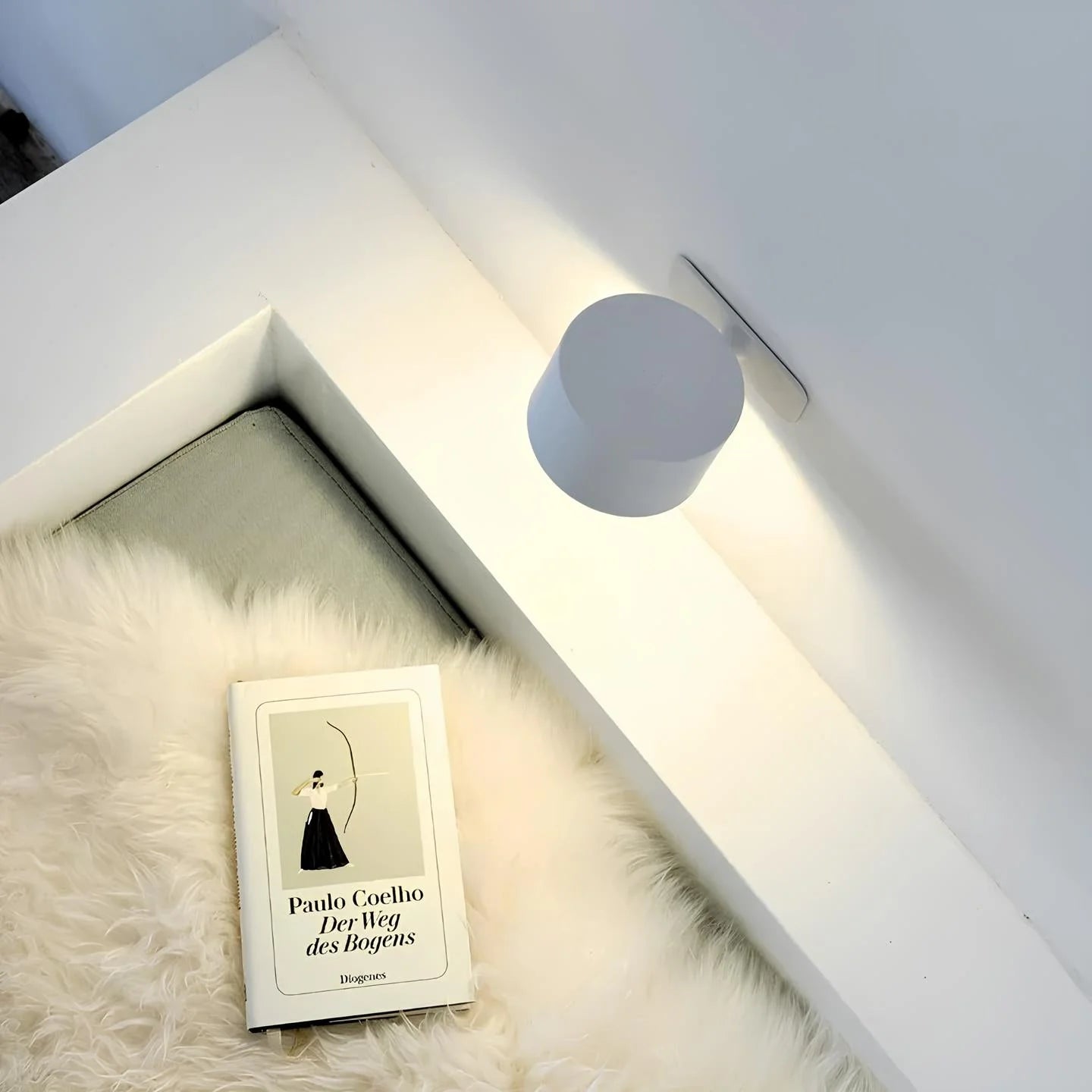 Cordless Rechargeable Wall Lamp